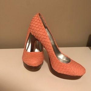 Calvin Klein Kendall pumps 7.5, salmon color